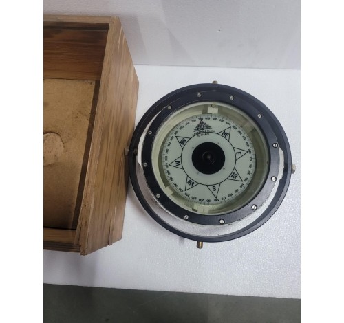C-PLATH TYPE 21 MAGNETIC COMPASS